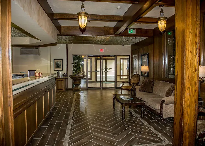 Baymont By Wyndham Hotel Fargo