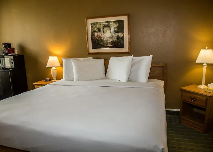 Baymont By Wyndham 2* Fargo